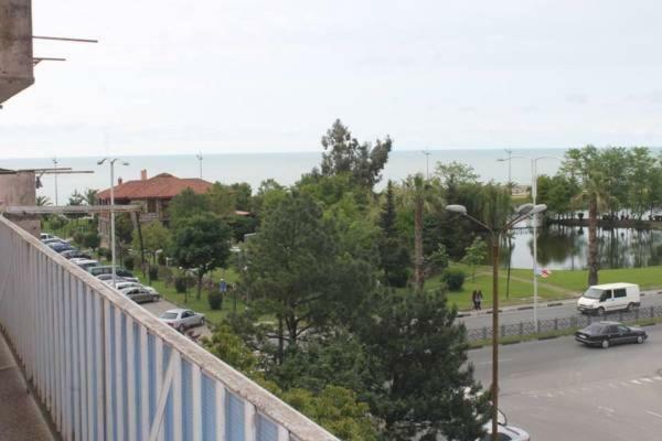 Apartment Khimshiashvili 9 Μπατούμι Εξωτερικό φωτογραφία